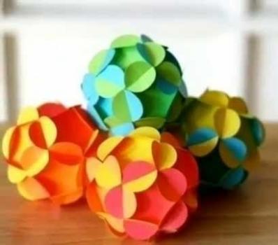 шары из цветной бумаги.jpg