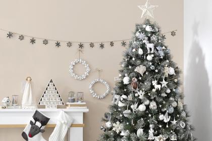 grey-christmas-tree-final-e1449096777729.jpg